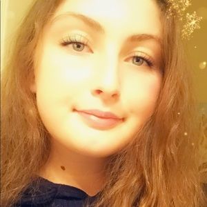 Meet your Posher, Selene